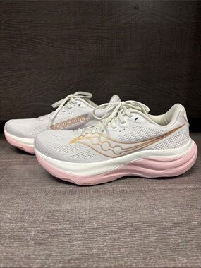 Women's Saucony Ride 19 Running & Training Shoes (White/Silk) - Size 9